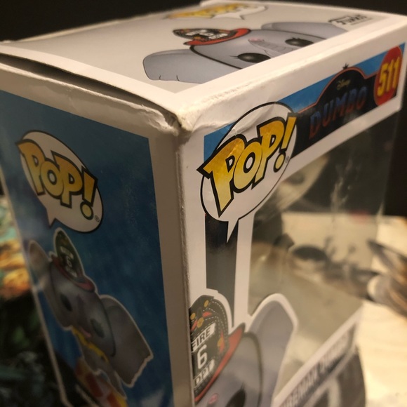 DAMAGED Fireman Dumbo. - Picture 5 of 7